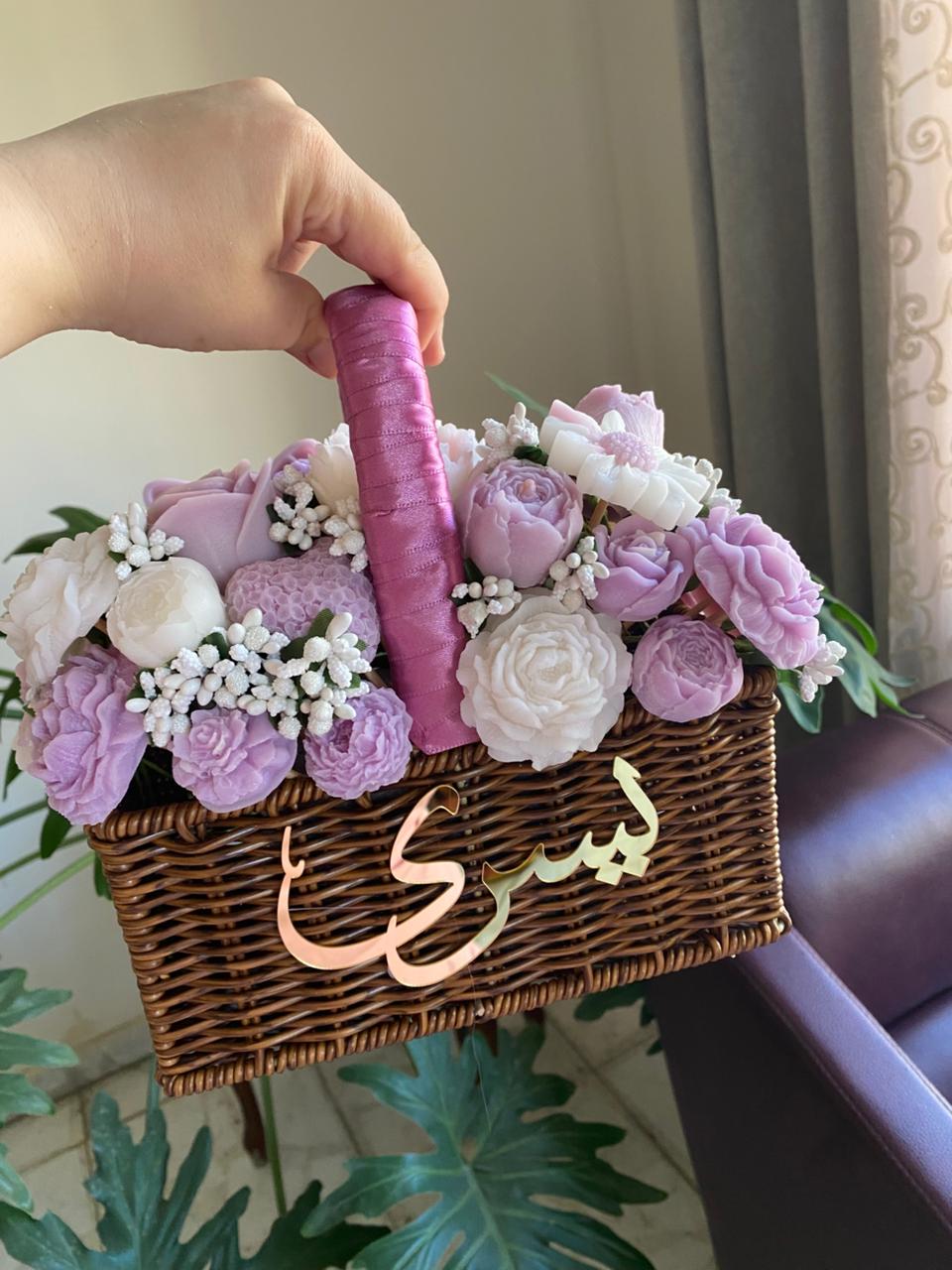 سلة من الشمع المعطر الفواح